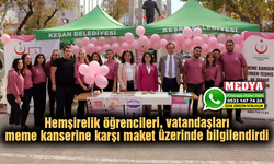 Meme kanserine karşı maket üzerinde bilgilendirdi