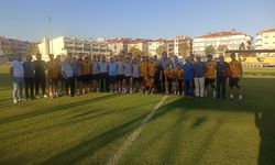 Keşanspor’un eski futbolcuları Keşan’da yemekte bir araya geldi