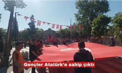 Keşanlı gençler, Atatürk’e sahip çıktılar