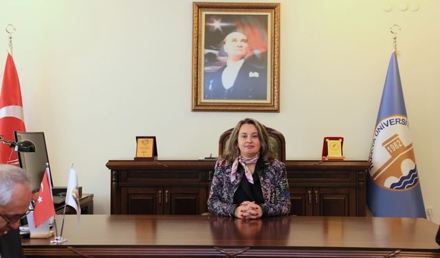 Keşanlı Prof. Dr. Eylem Bayır, Eğitim Fakültesi Dekanlığı’na atandı