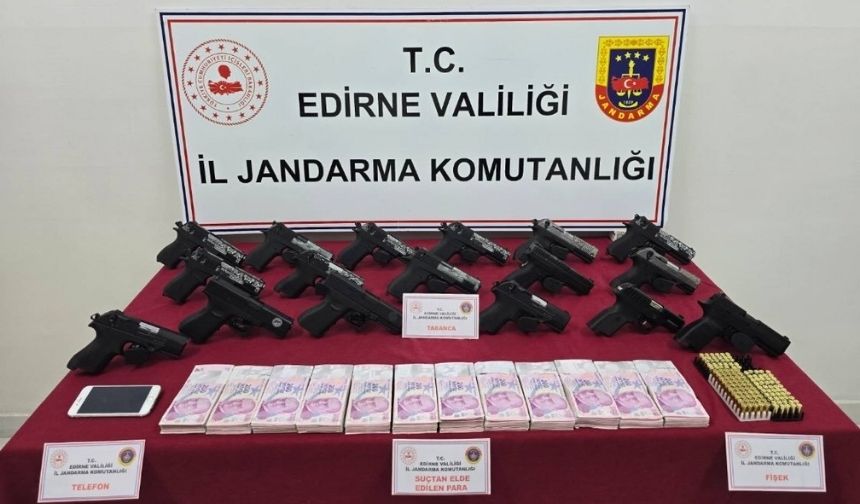 İpsala’daki operasyonda 17 tabanca ele geçirildi