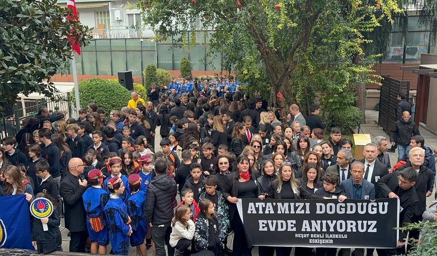 Atatürk, Selanik'te doğduğu evde törenle anıldı