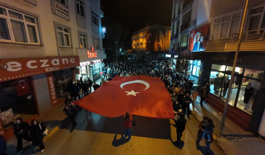 Fener Alayı ve konsere coşkulu katılım