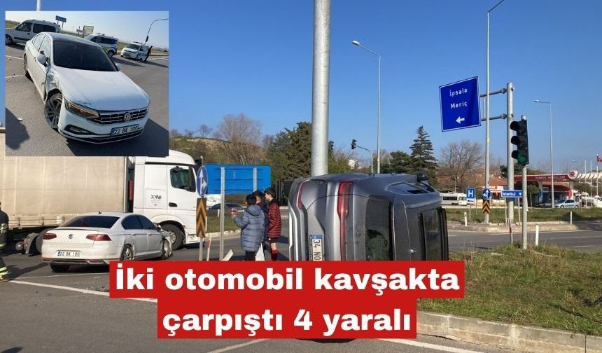 İki otomobil kavşakta çarpıştı 4 yaralı