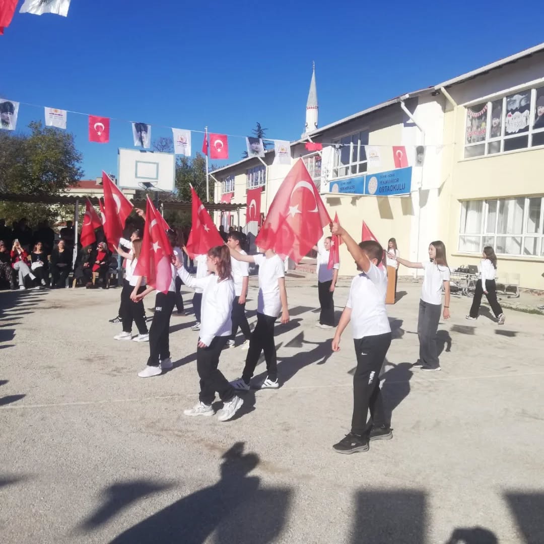 572106168 18544610689014876 6999724539665482202 N