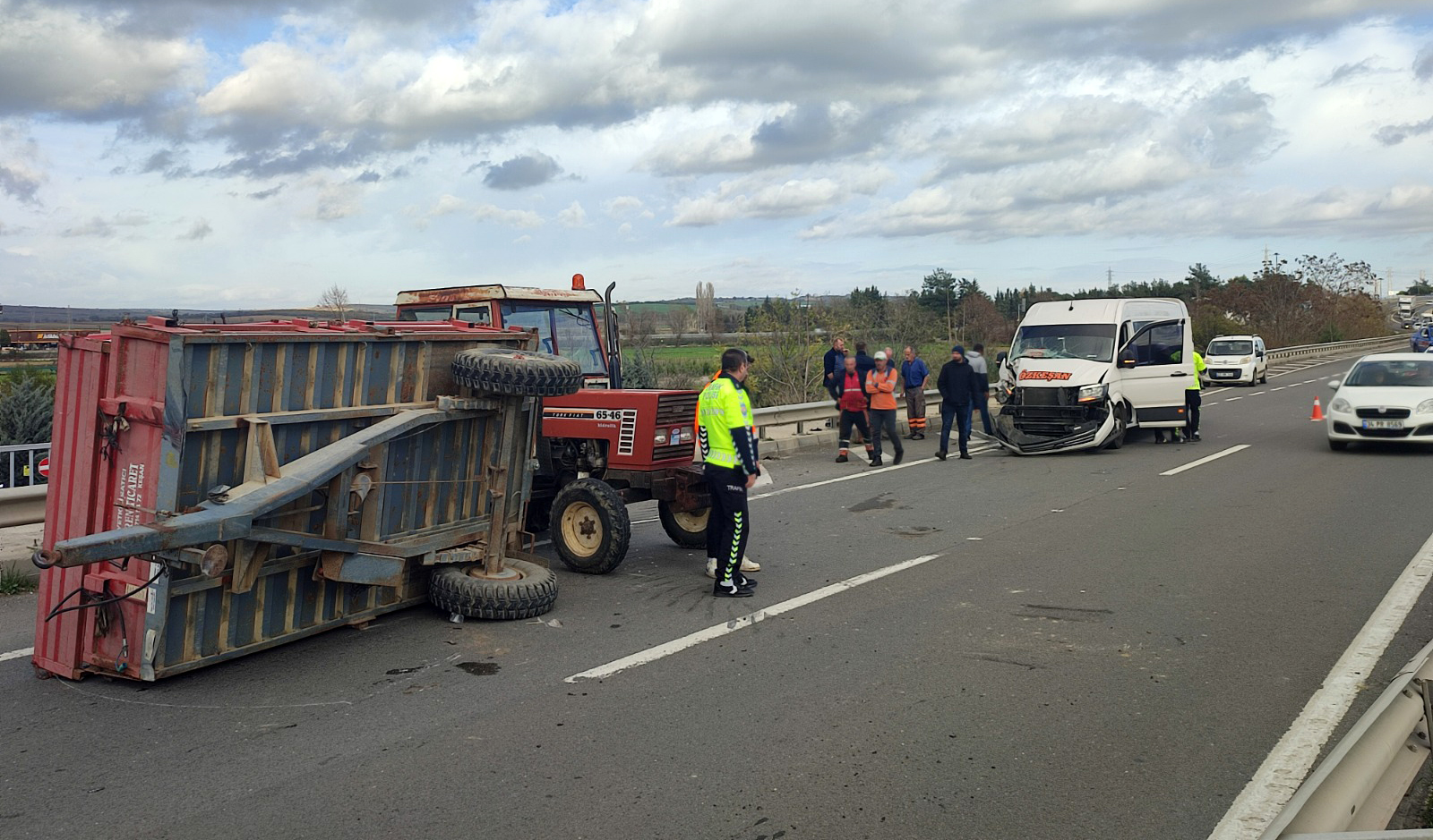 Y O L C U M I D I B U S U T R A K T O R R O M O R K U N A C A R P T I 1034952 307130