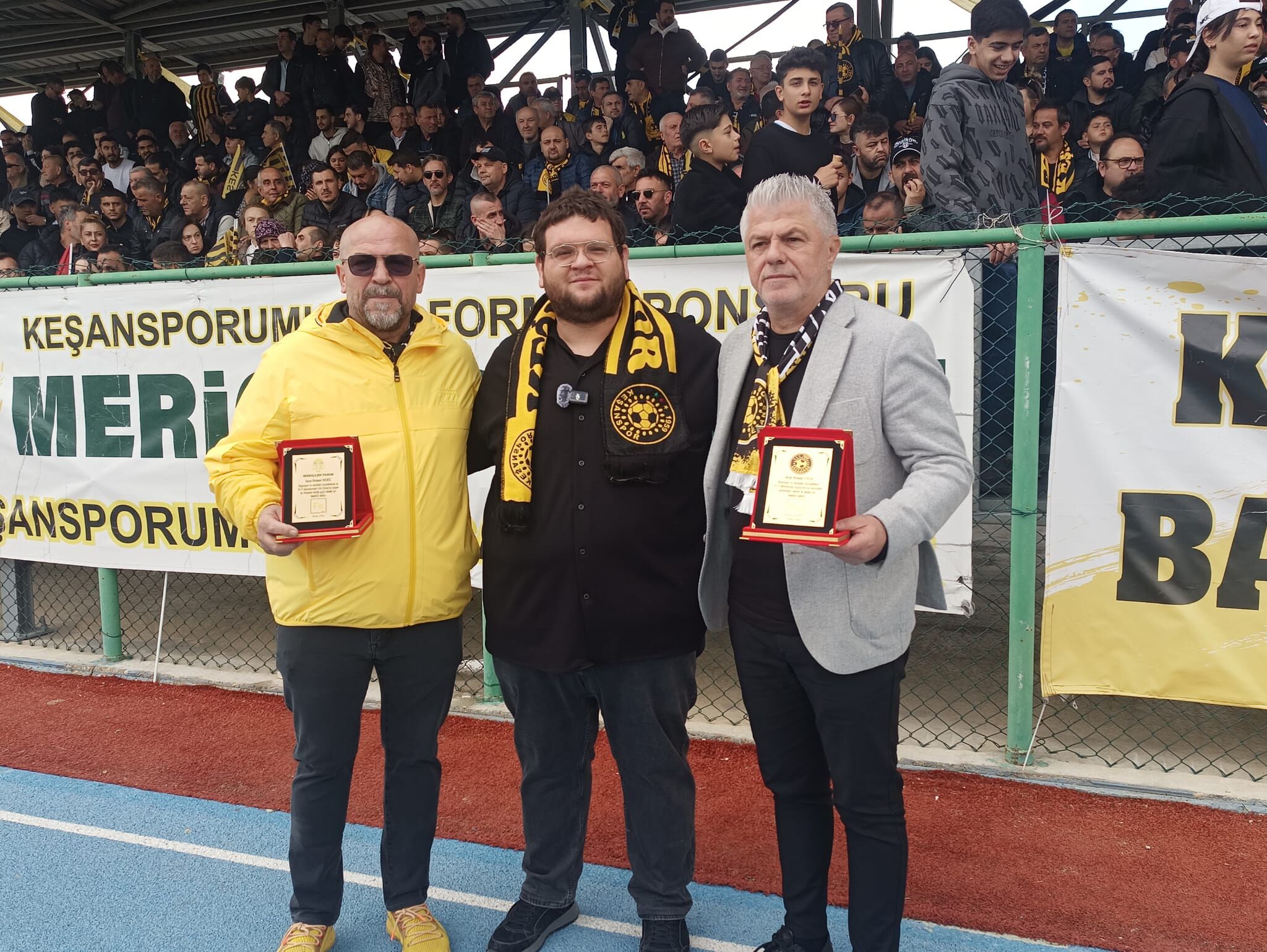 917E5C77 F32E 4Aa5 Ba2A 15Be41B4D7D4