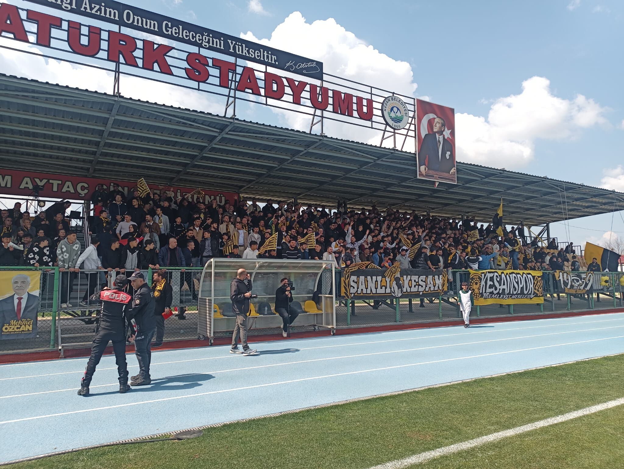 94598Cf7 02C1 4D40 Ad81 D13A54Df378C